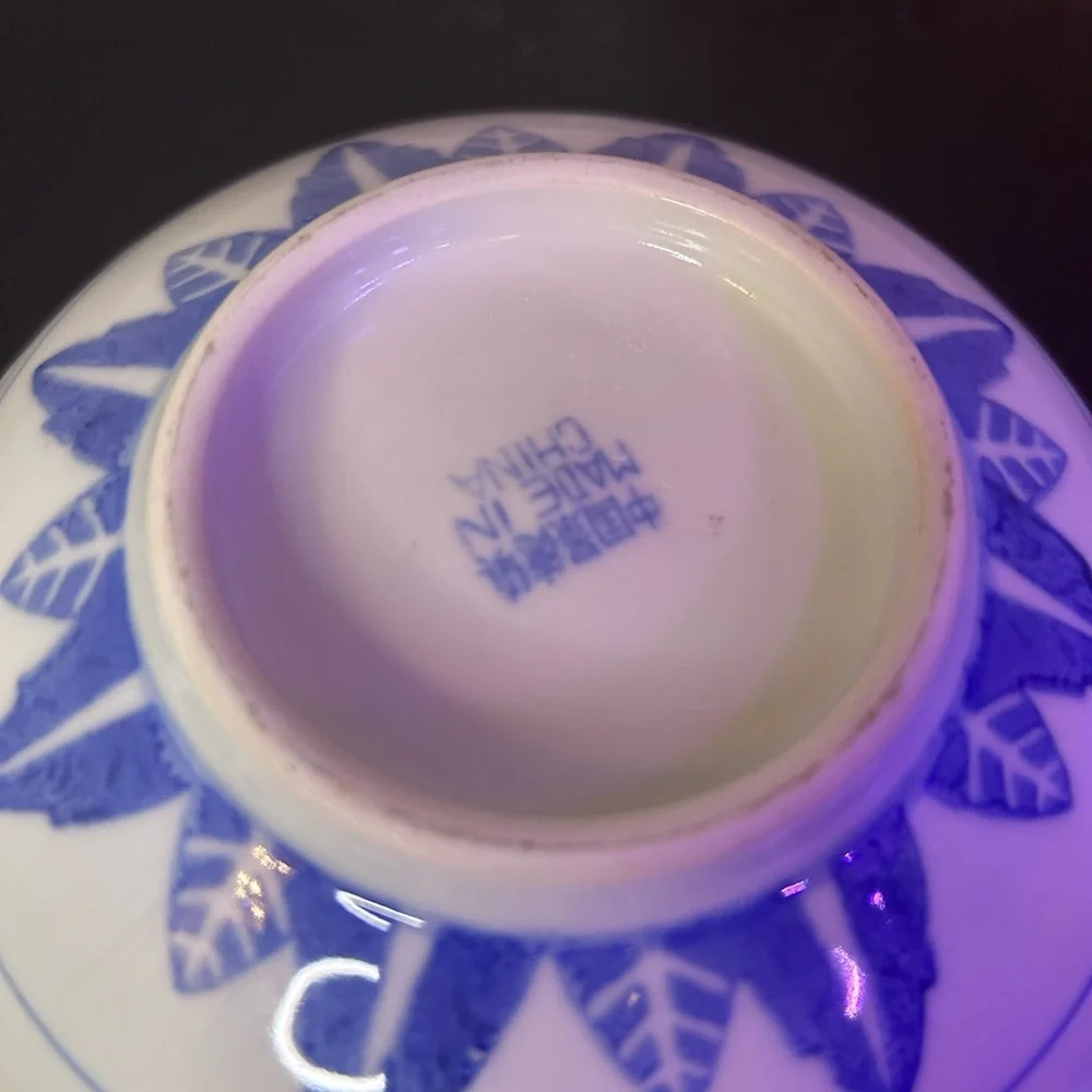 Vintage Jingdezhen Rice Pattern Bowl: Blue and White Floral Porcelain